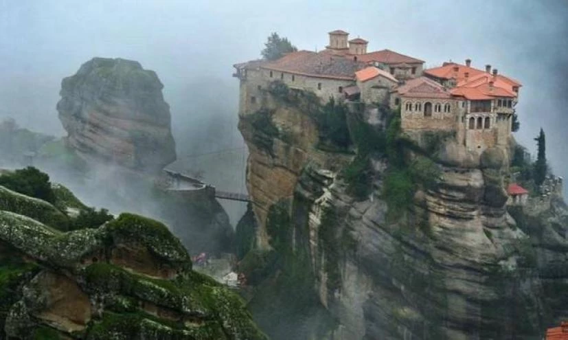 Μετέωρα: Οι Βράχοι του Θεού – Δείτε το συναρπαστικό βίντεο